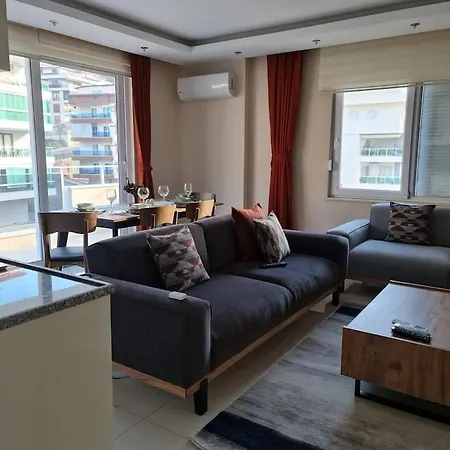 Bueyuekhabahce Foothill On The Turkish Med * Alanya